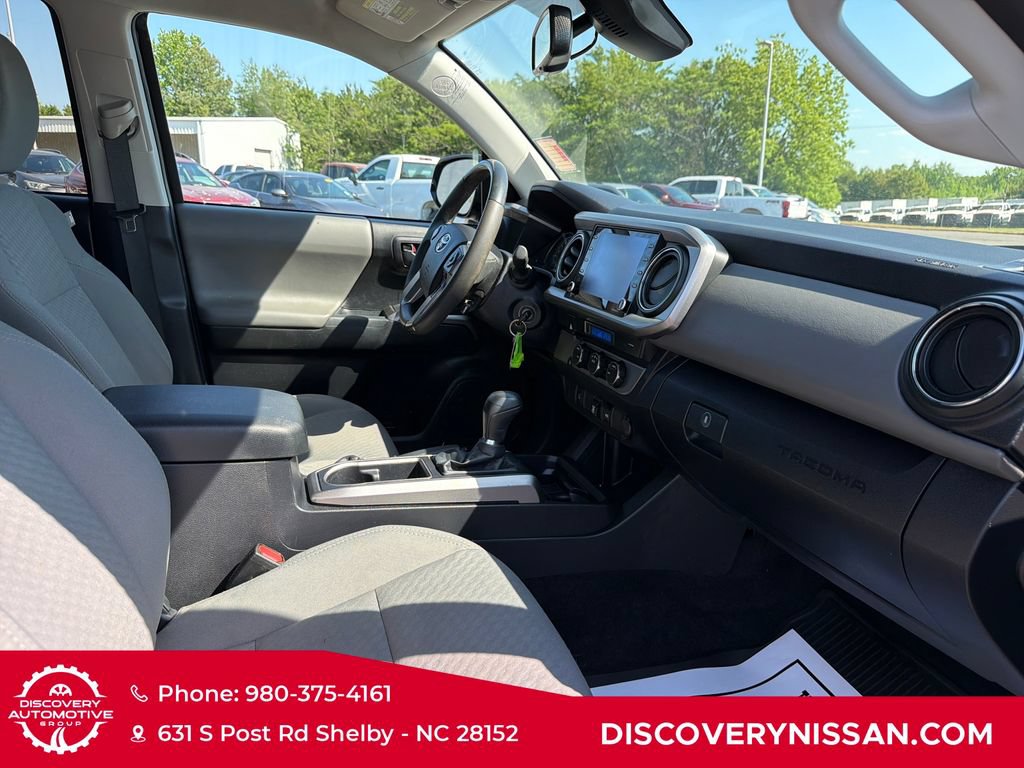 Used 2021 Toyota Tacoma SR5 RWD image 36