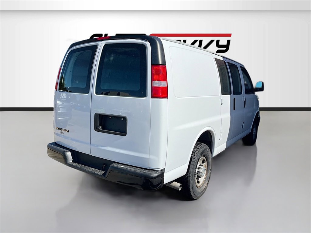 Used 2022 Chevrolet Express 2500 w/ Driver Convenience Package image 7