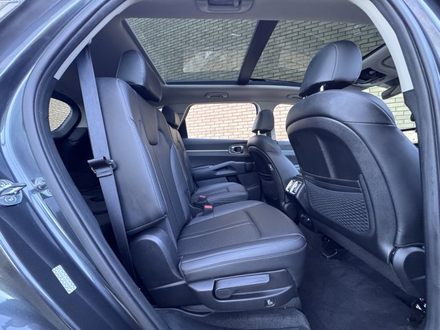 Used 2023 Kia Sorento X-Line EX image 14