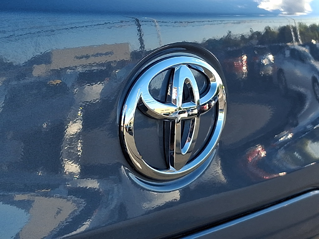 Certified 2024 Toyota Corolla Cross LE AWD/4WD image 37