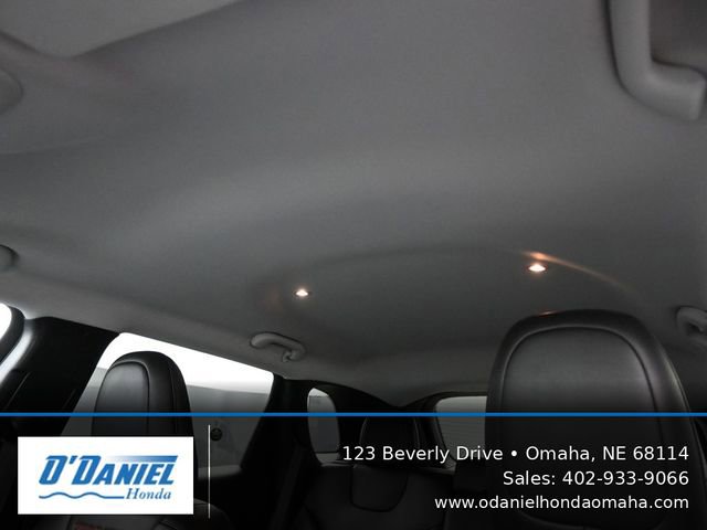 Used 2019 Jeep Cherokee Trailhawk w/ Cold Weather Group AWD/4WD image 34