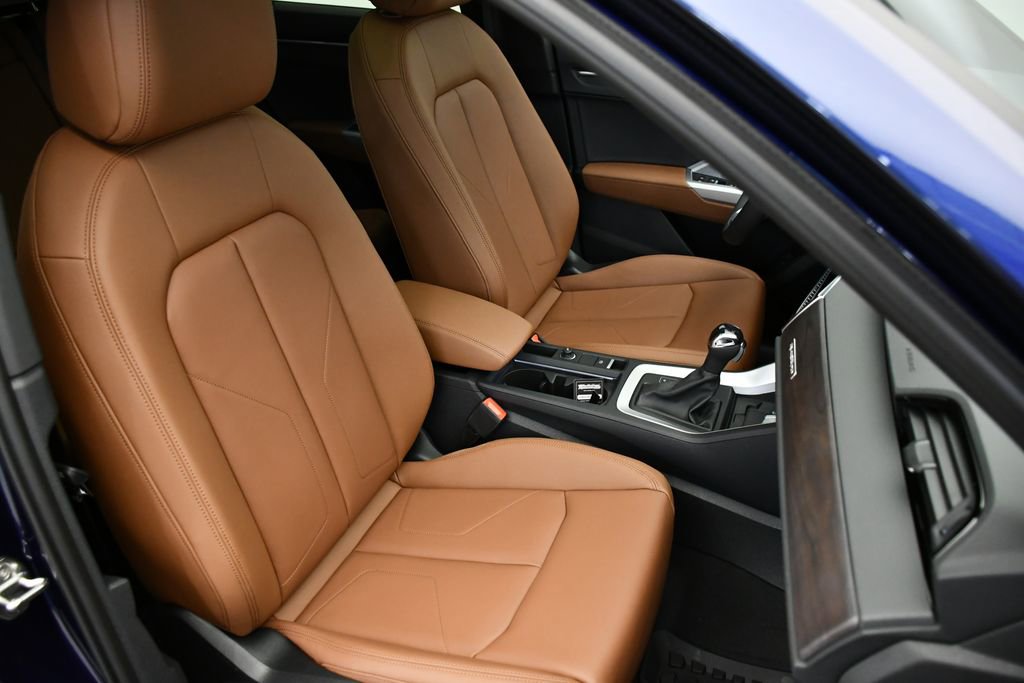 Used 2025 Audi Q3 2.0T Premium w/ Convenience Package image 50