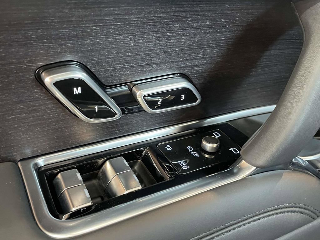 New 2026 Land Rover Range Rover SE AWD/4WD image 34