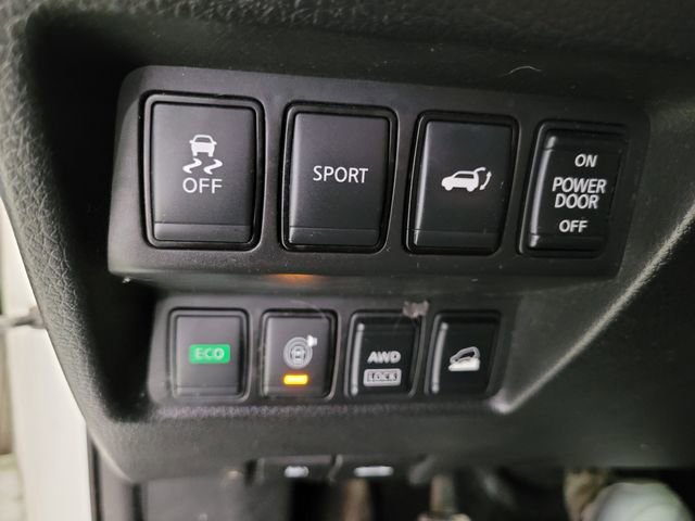 Used 2016 Nissan Rogue SV image 31