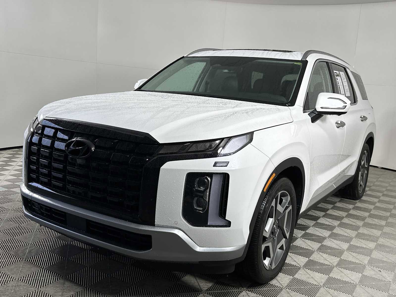Used 2025 Hyundai Palisade SEL FWD image 4