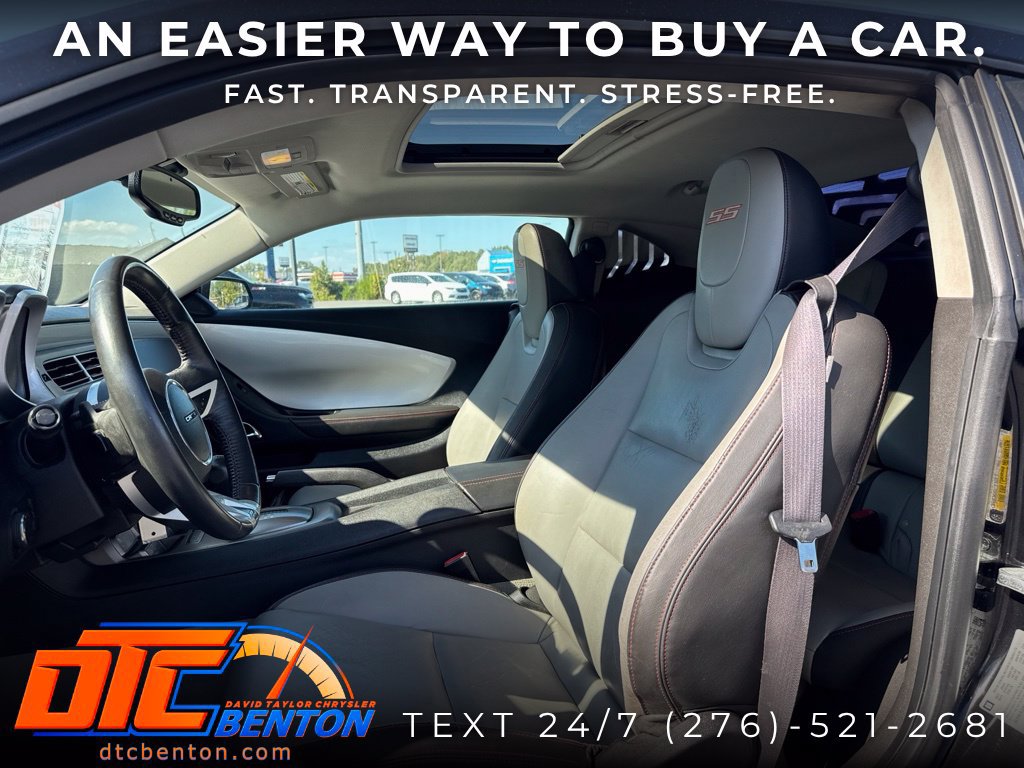 Used 2011 Chevrolet Camaro SS RWD image 11