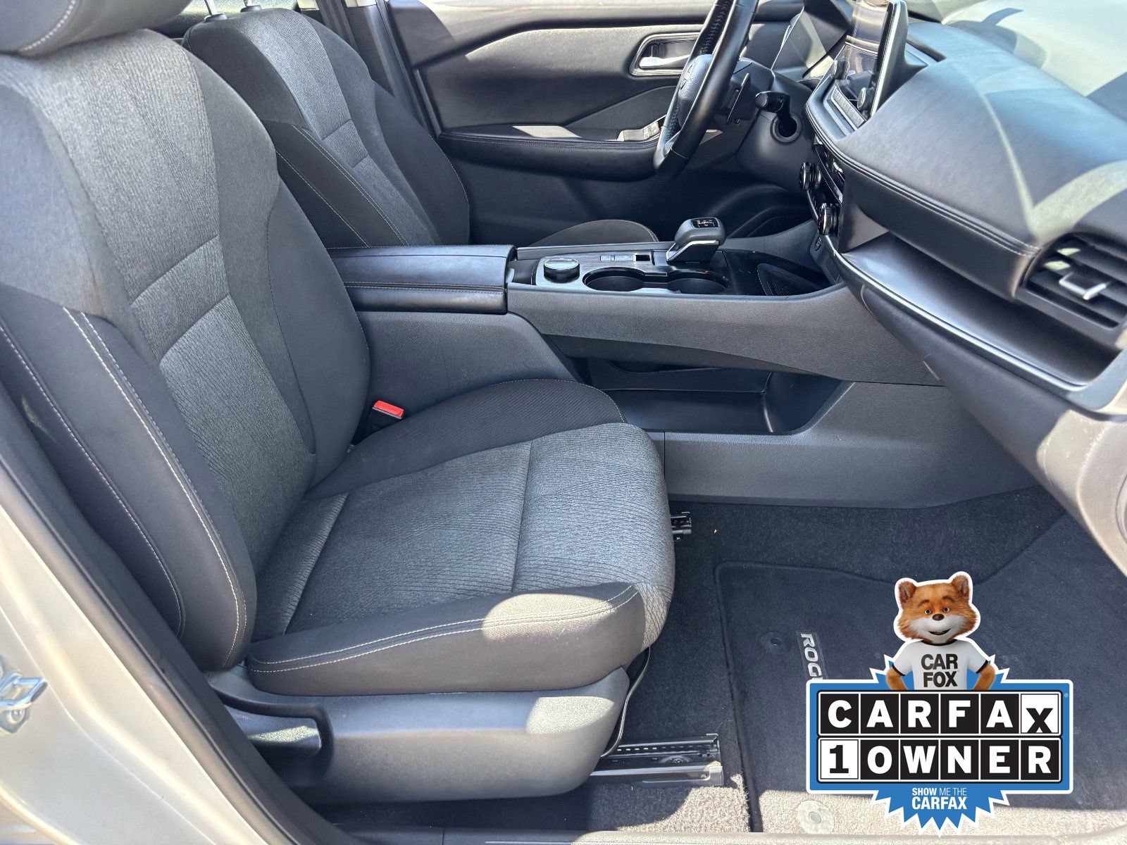 Used 2025 Nissan Rogue SV AWD/4WD image 12