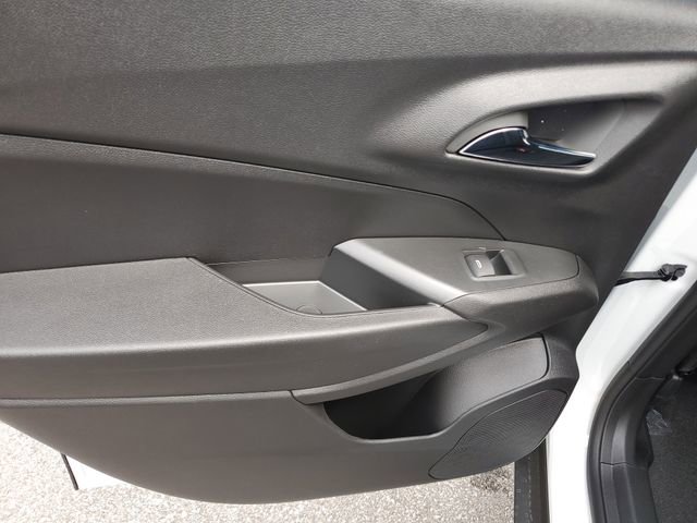 New 2026 Chevrolet Trax RS FWD image 16