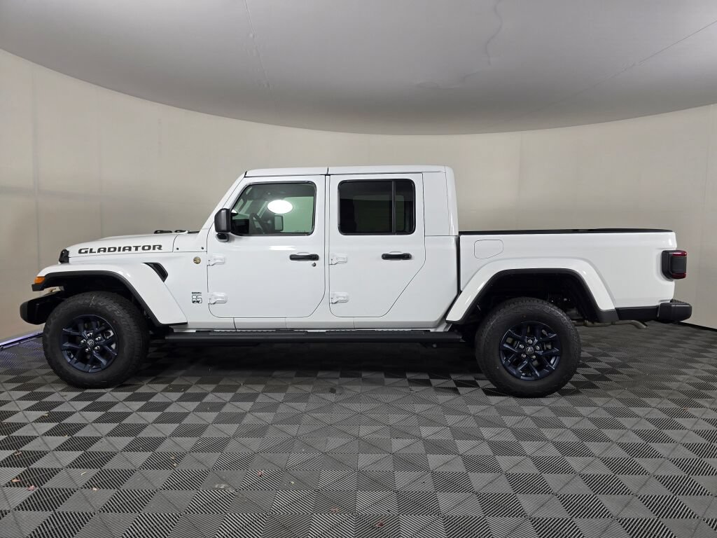 New 2026 Jeep Gladiator Sport AWD/4WD image 7