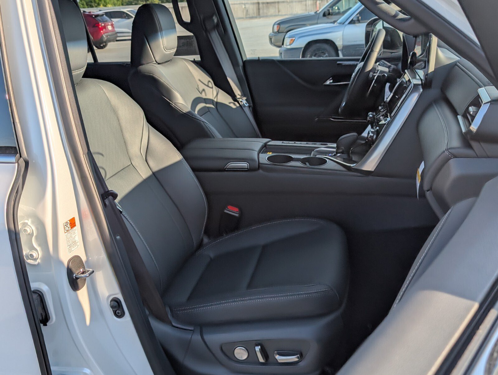 New 2026 Lexus LX 700h Luxury w/ Accessory Package (Z1) AWD/4WD image 18