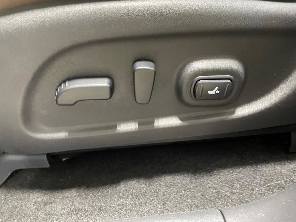 Used 2015 INFINITI QX60 AWD w/ Deluxe Touring Package image 11