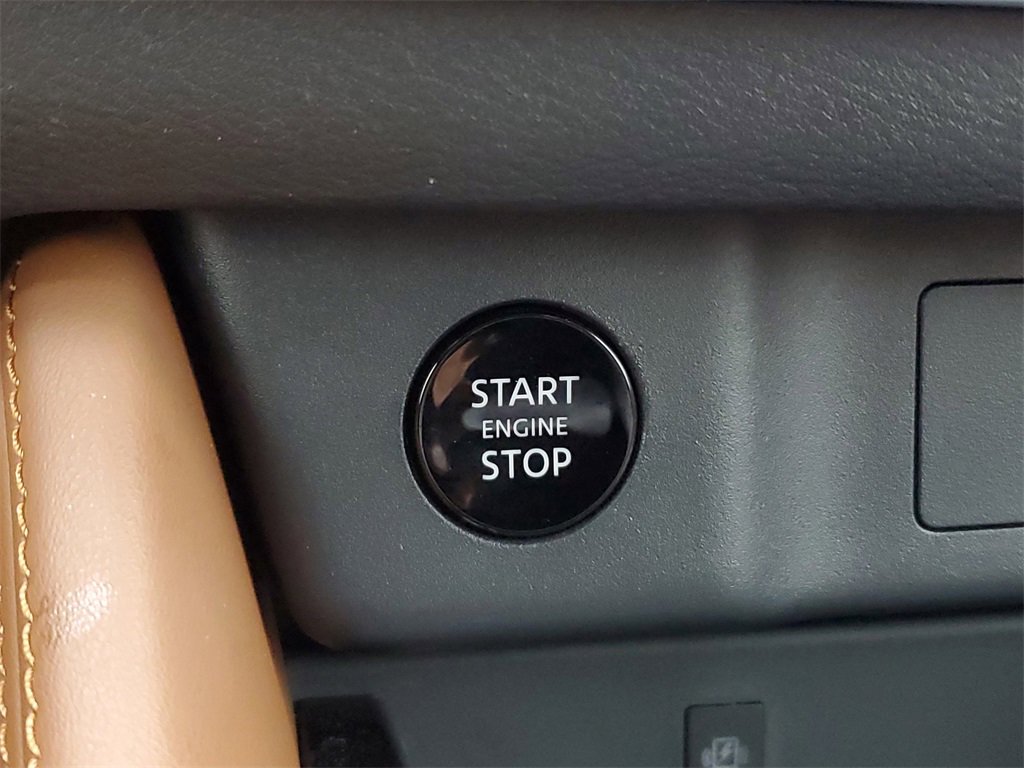 Used 2026 Nissan Rogue Platinum w/ Platinum Premium Package image 31