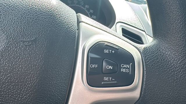 Used 2013 Ford Fiesta SE w/ Moon & Mood Pkg image 20