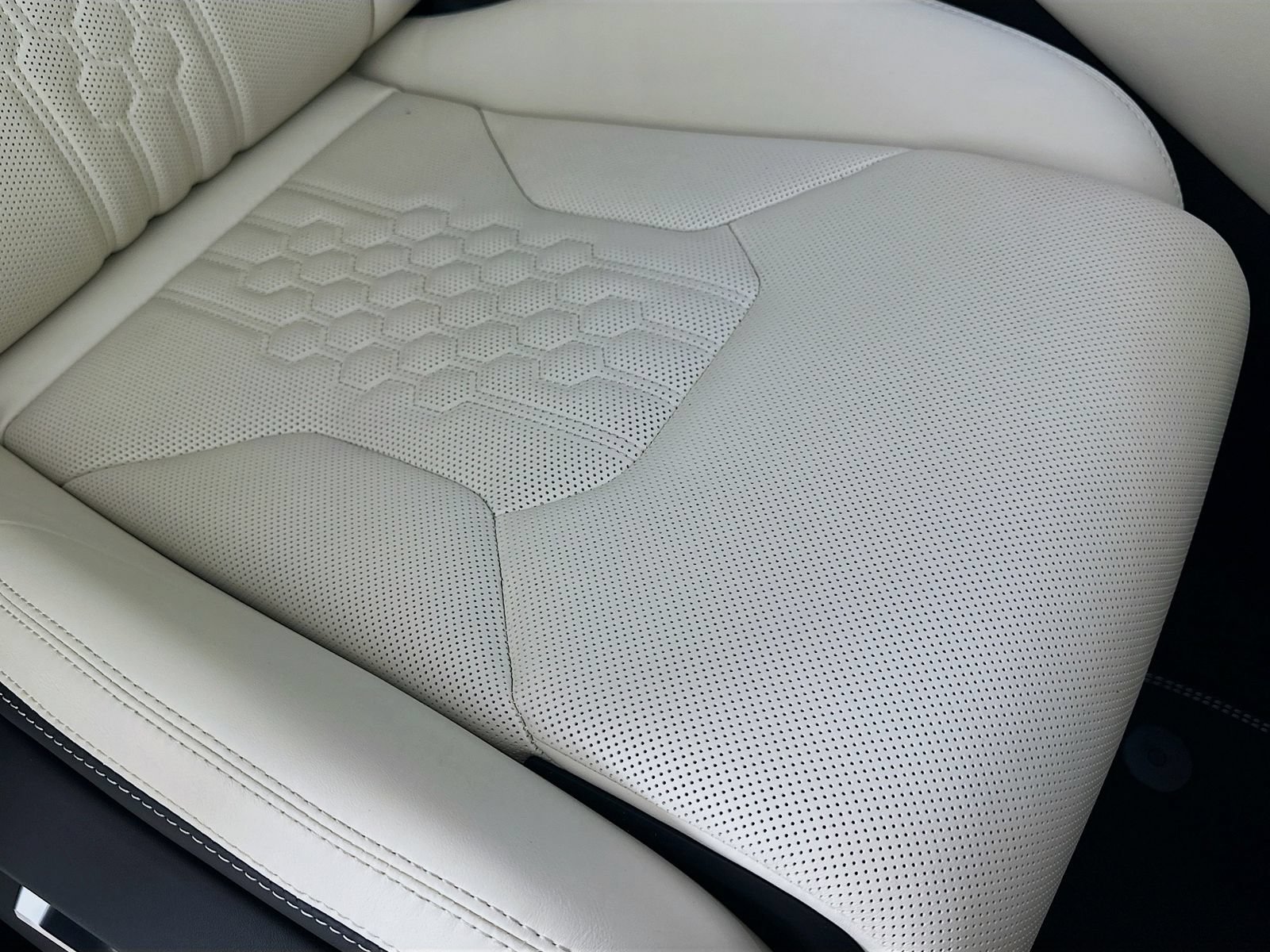 Used 2024 Lamborghini Urus S AWD/4WD image 70