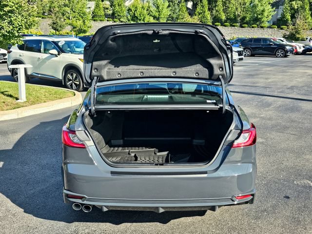 Used 2025 Toyota Camry XSE FWD image 10