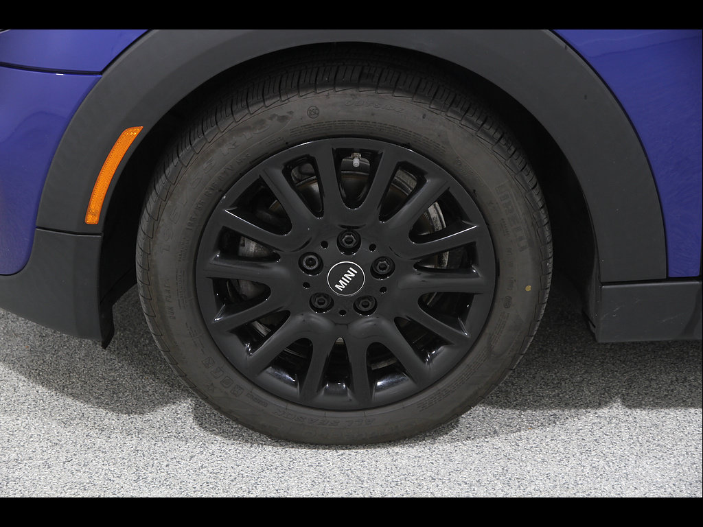 Used 2020 MINI Cooper 4-Door Hardtop FWD image 19