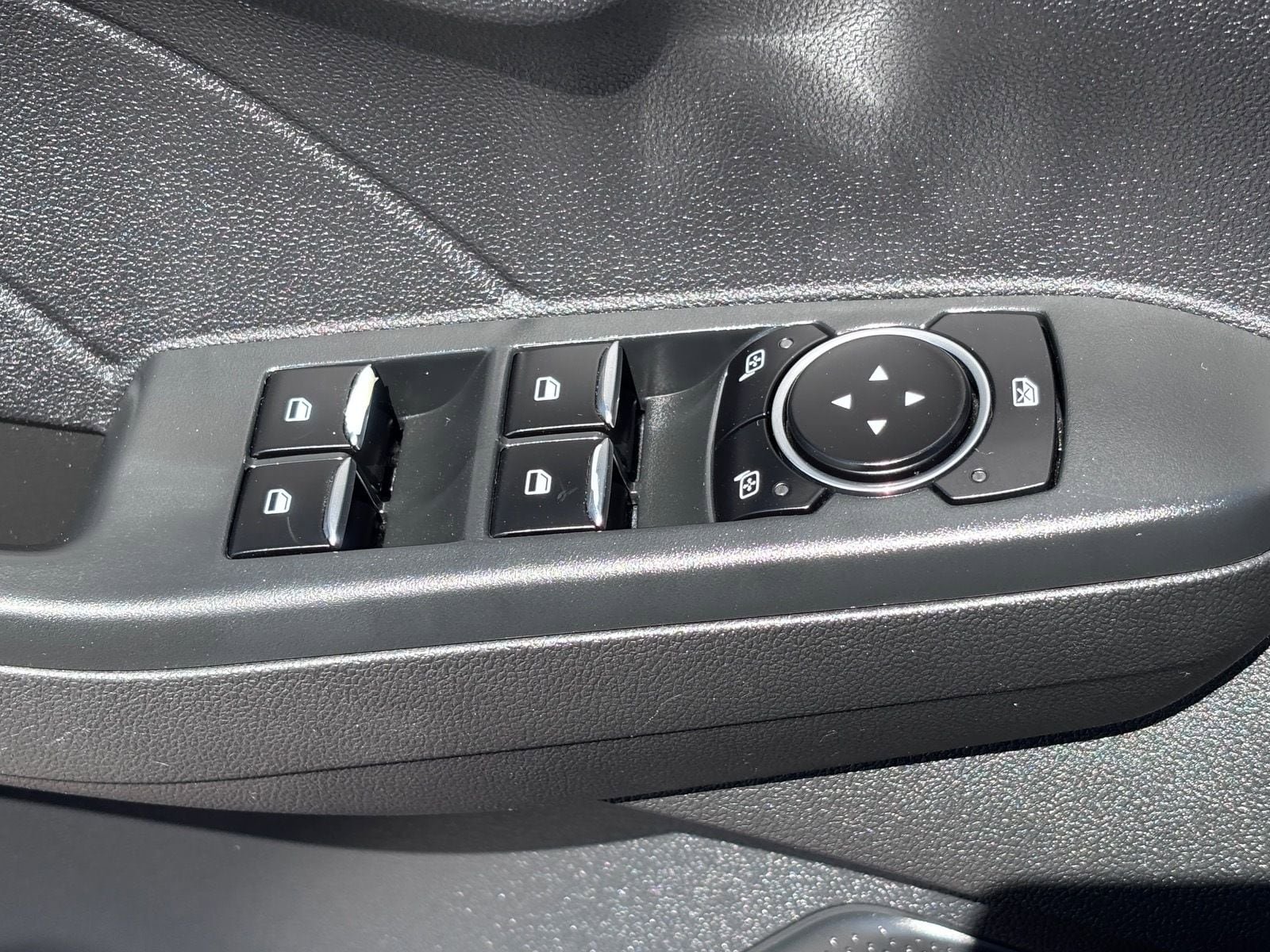 Used 2023 Ford Escape Active AWD/4WD image 21
