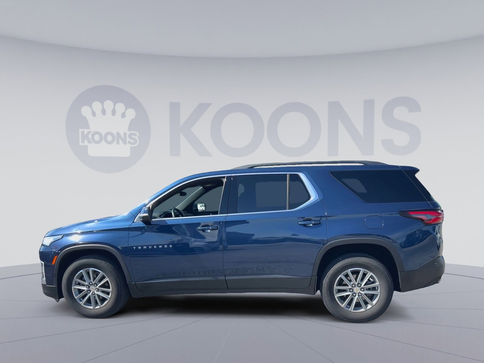 Used 2023 Chevrolet Traverse LT AWD/4WD image 8