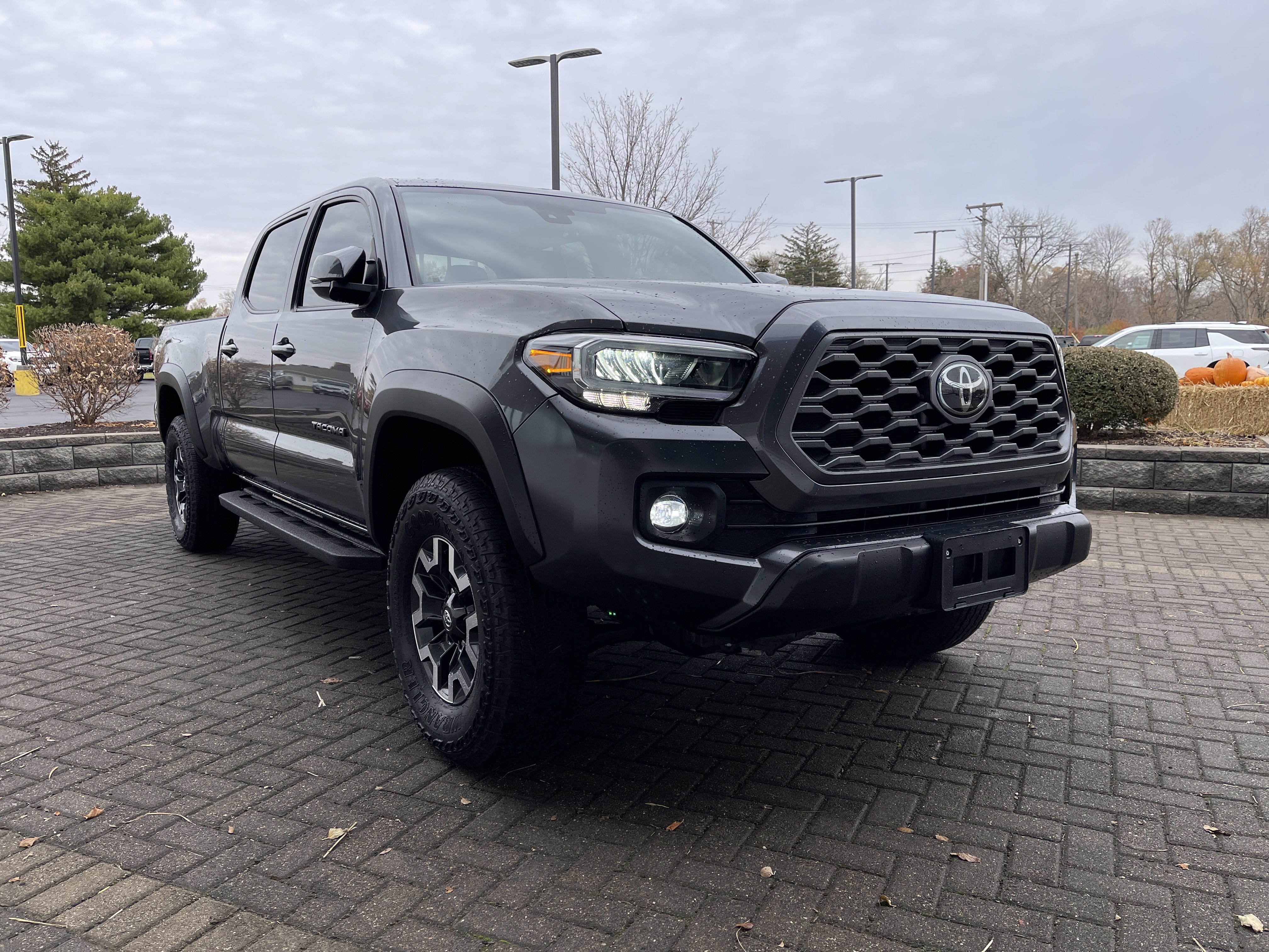 Used 2023 Toyota Tacoma TRD Off-Road image 7