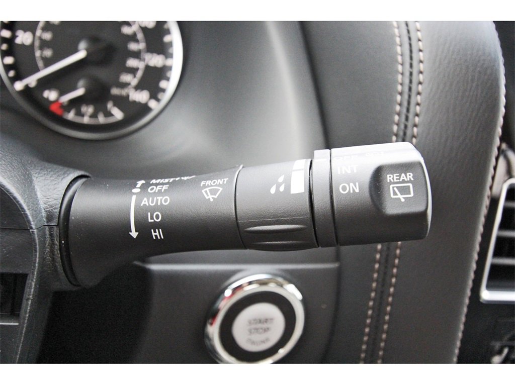 Used 2024 Nissan Armada Platinum w/ Captain's Chairs Package image 14