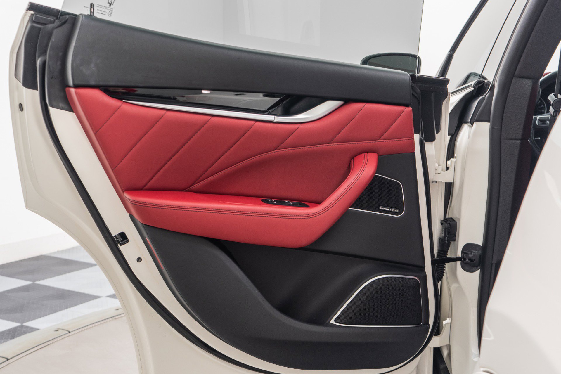 Used 2022 Maserati Levante Modena image 41