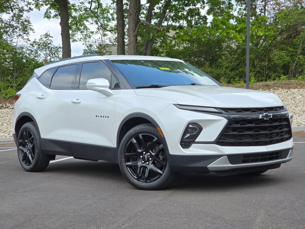 Used 2023 Chevrolet Blazer LT w/ LPO, Black Grille Bar Package AWD/4WD video 2
