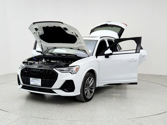 Used 2022 Audi Q3 2.0T Premium Plus w/ Premium Plus Package image 9