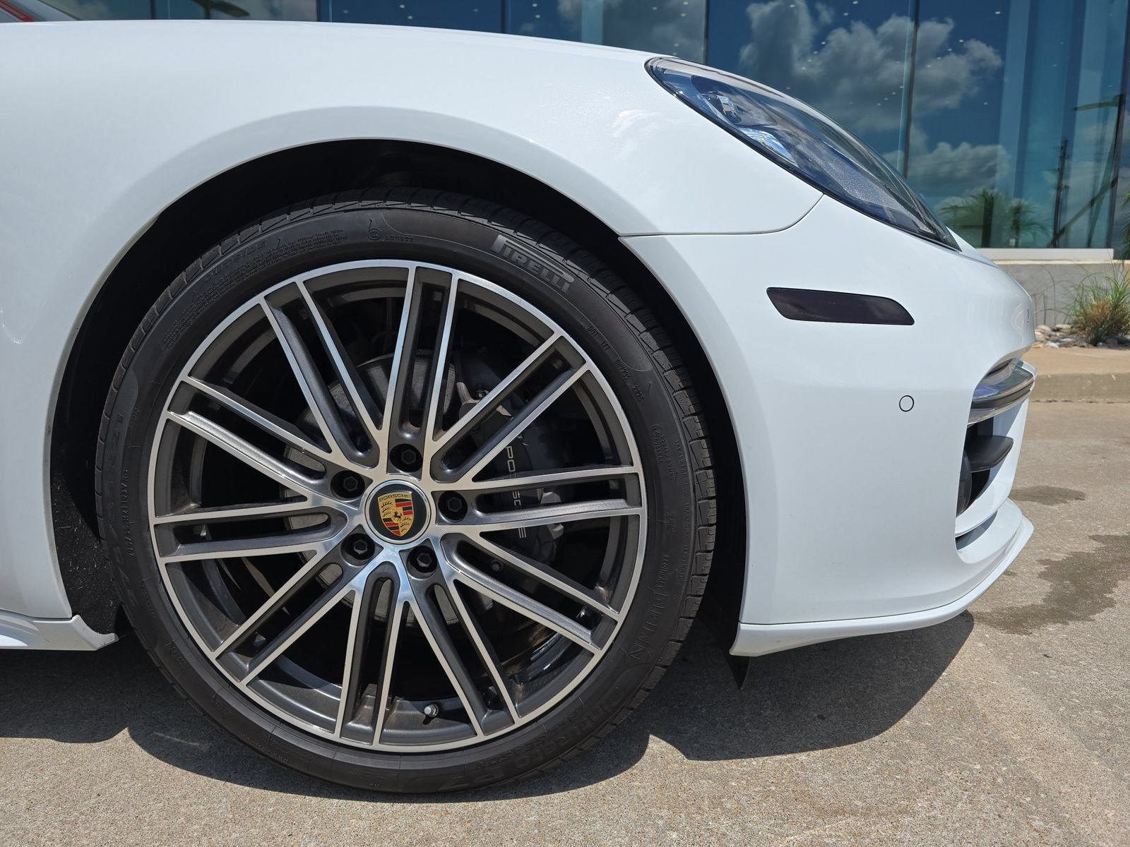 Certified 2023 Porsche Panamera 4 AWD/4WD image 11