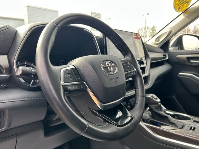 Used 2020 Toyota Highlander Limited image 36