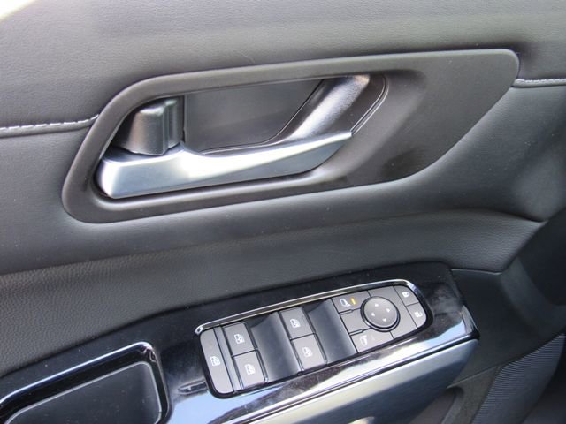 New 2026 Nissan Pathfinder SL image 14