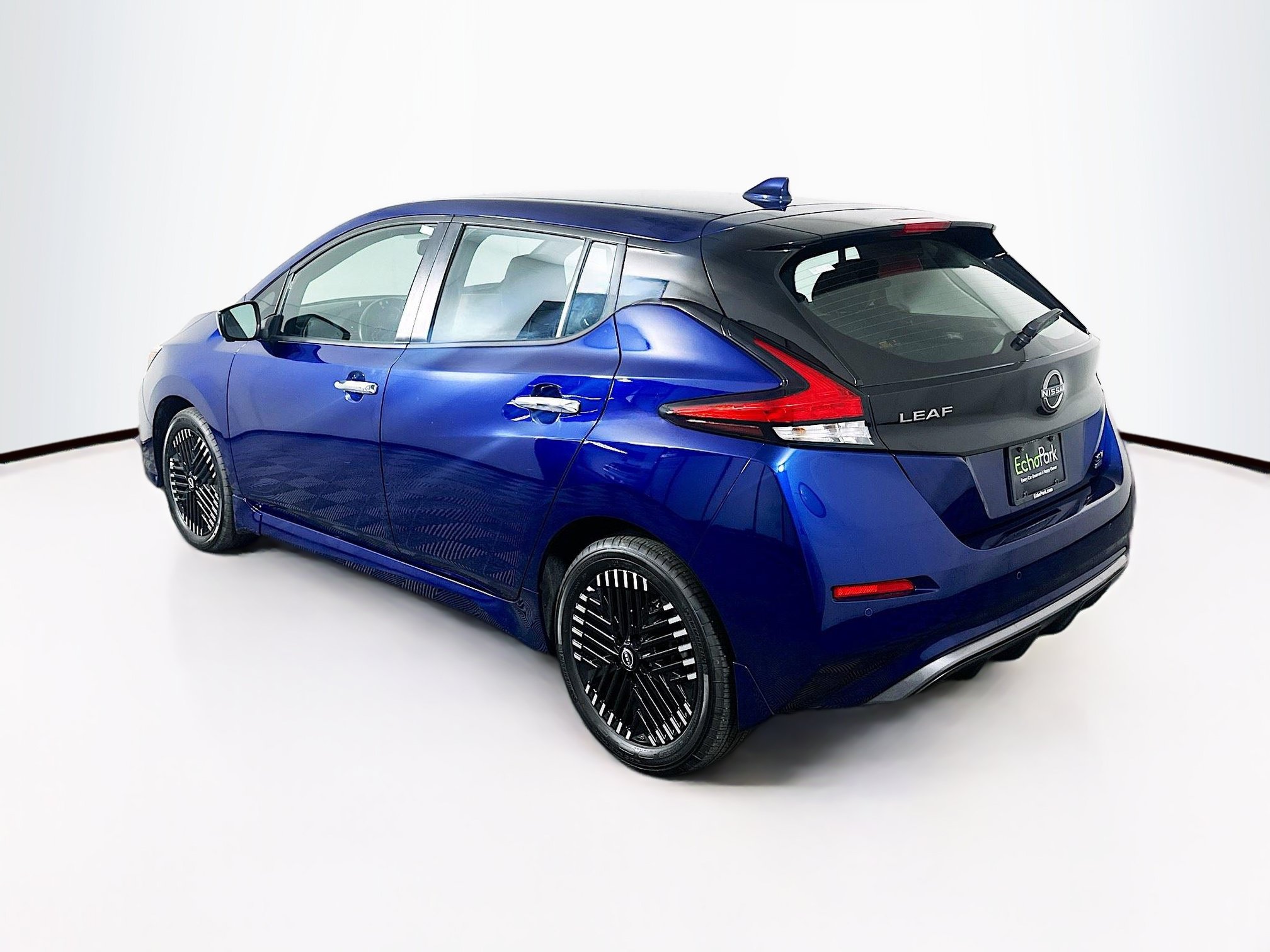 Used 2025 Nissan Leaf SV Plus FWD image 5
