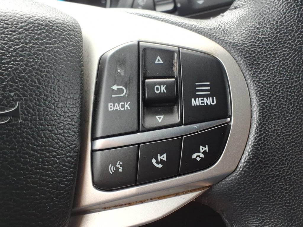 Certified 2023 Ford Explorer XLT w/ Equipment Group 202A AWD/4WD image 9