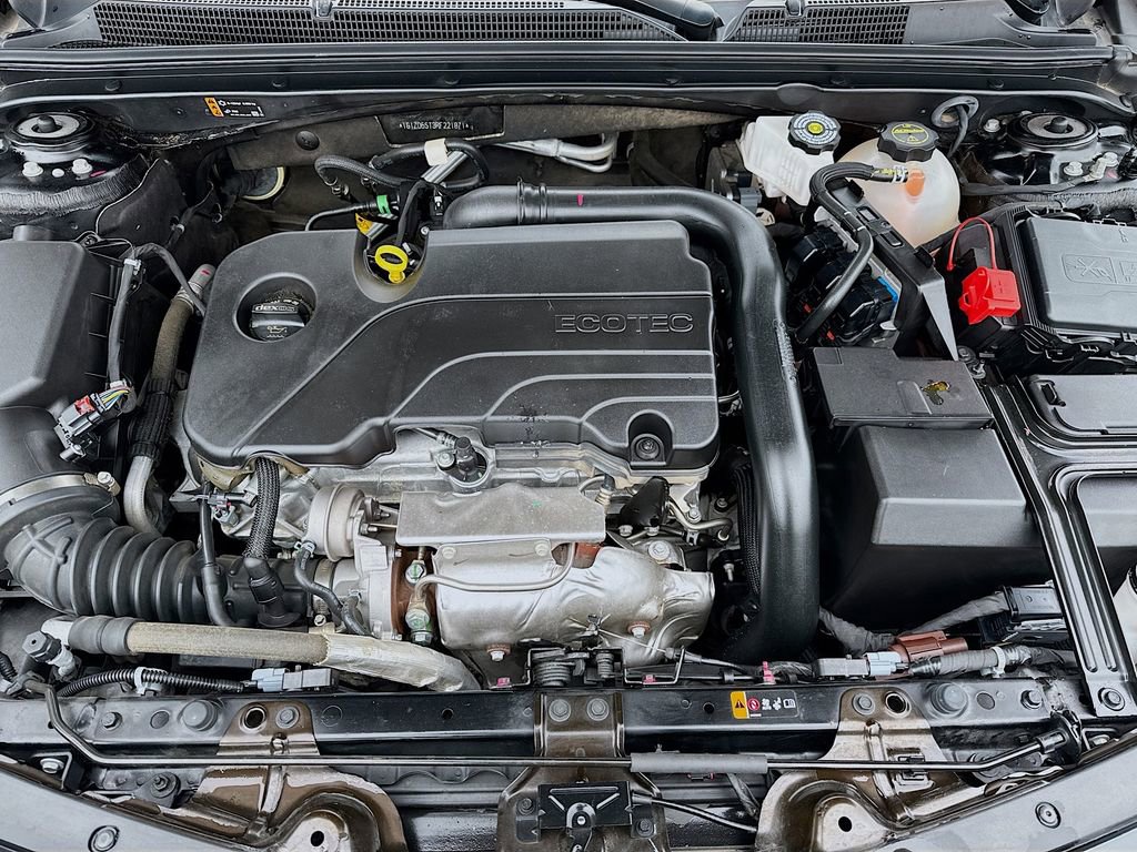 Used 2024 Chevrolet Malibu LT image 28