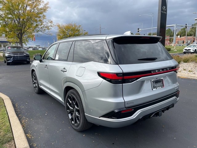 New 2026 Lexus TX 500h AWD image 5
