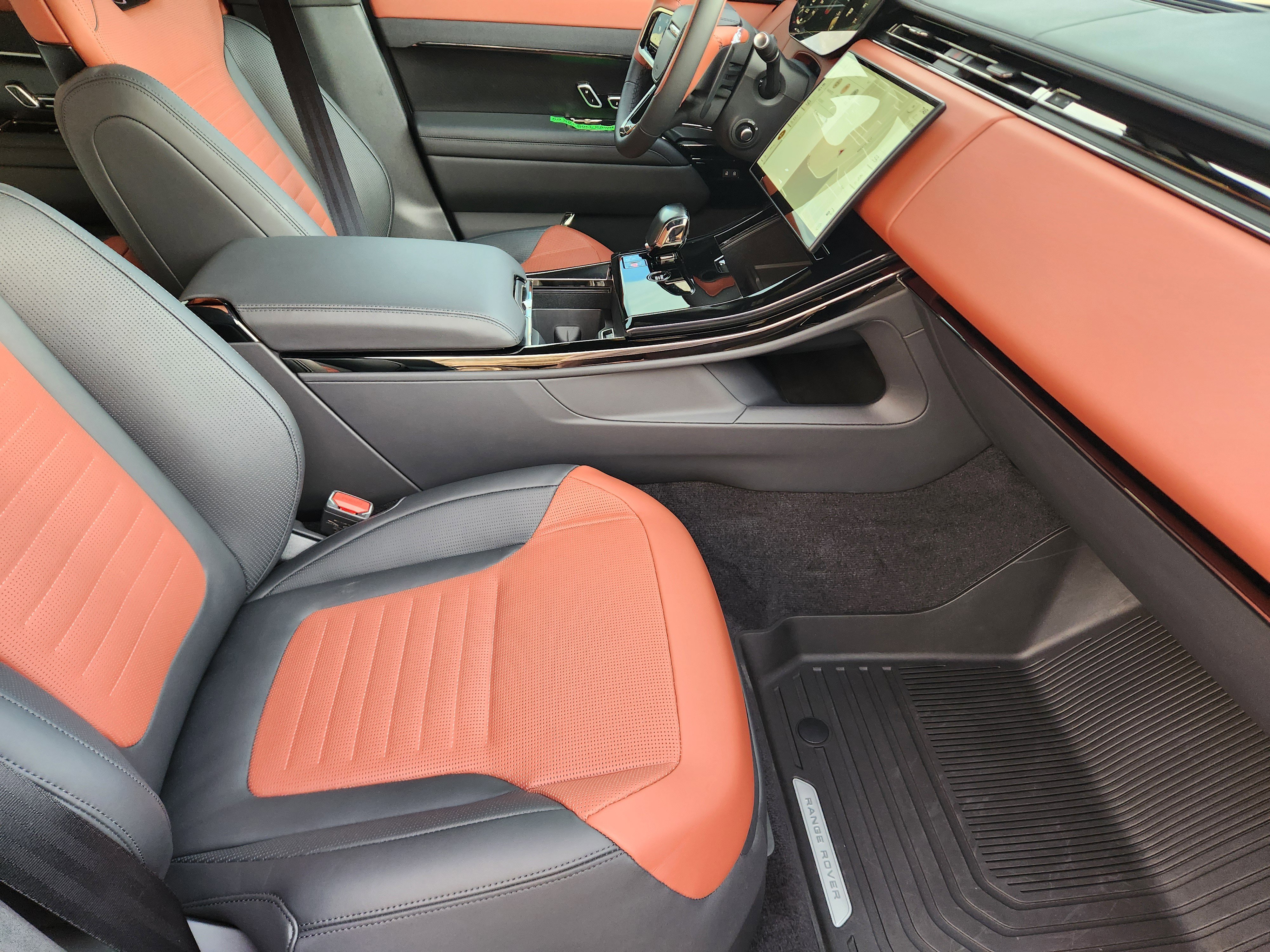 New 2025 Land Rover Range Rover Sport SV Edition Two image 14