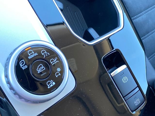 New 2026 Mitsubishi Outlander Trail Edition image 19