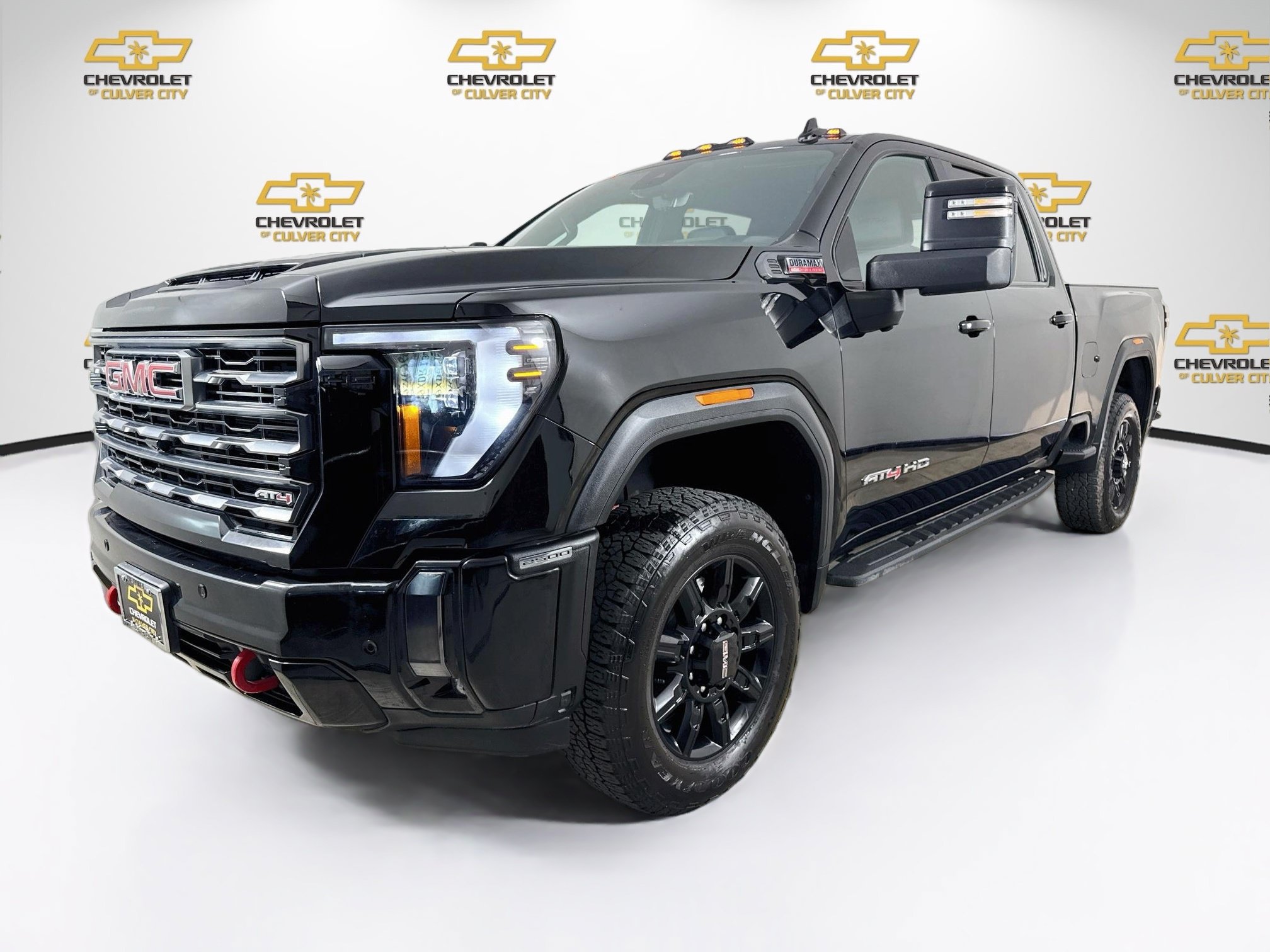 Used 2024 GMC Sierra 2500 AT4 w/ AT4 Premium Plus Package AWD/4WD image 3