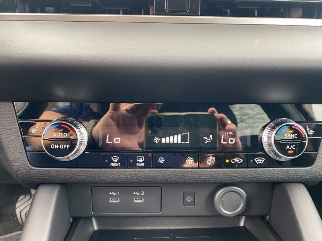 New 2025 Mitsubishi Outlander SE image 29