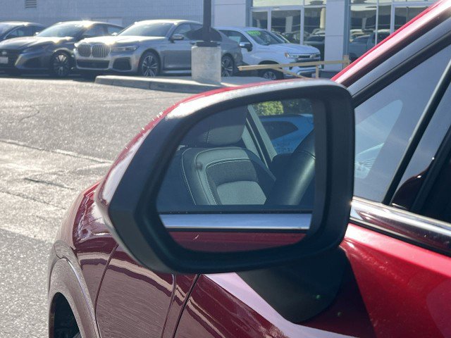 Used 2025 Chevrolet Equinox EV LT w/ Convenience Package image 19