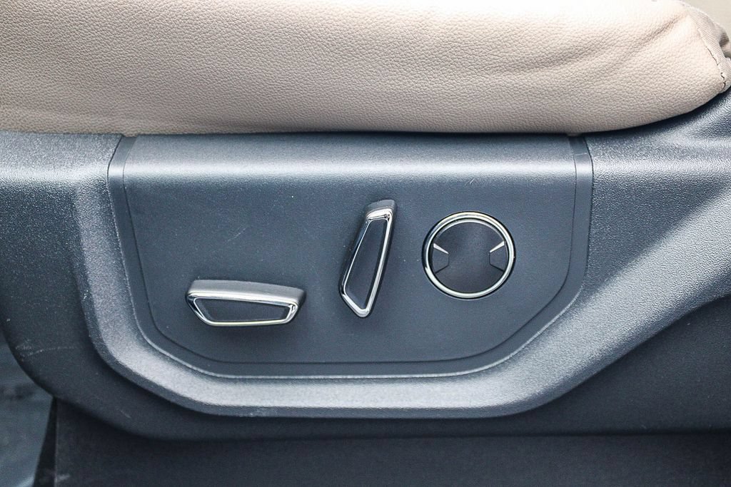 Used 2024 Ford Expedition Max Limited RWD image 22