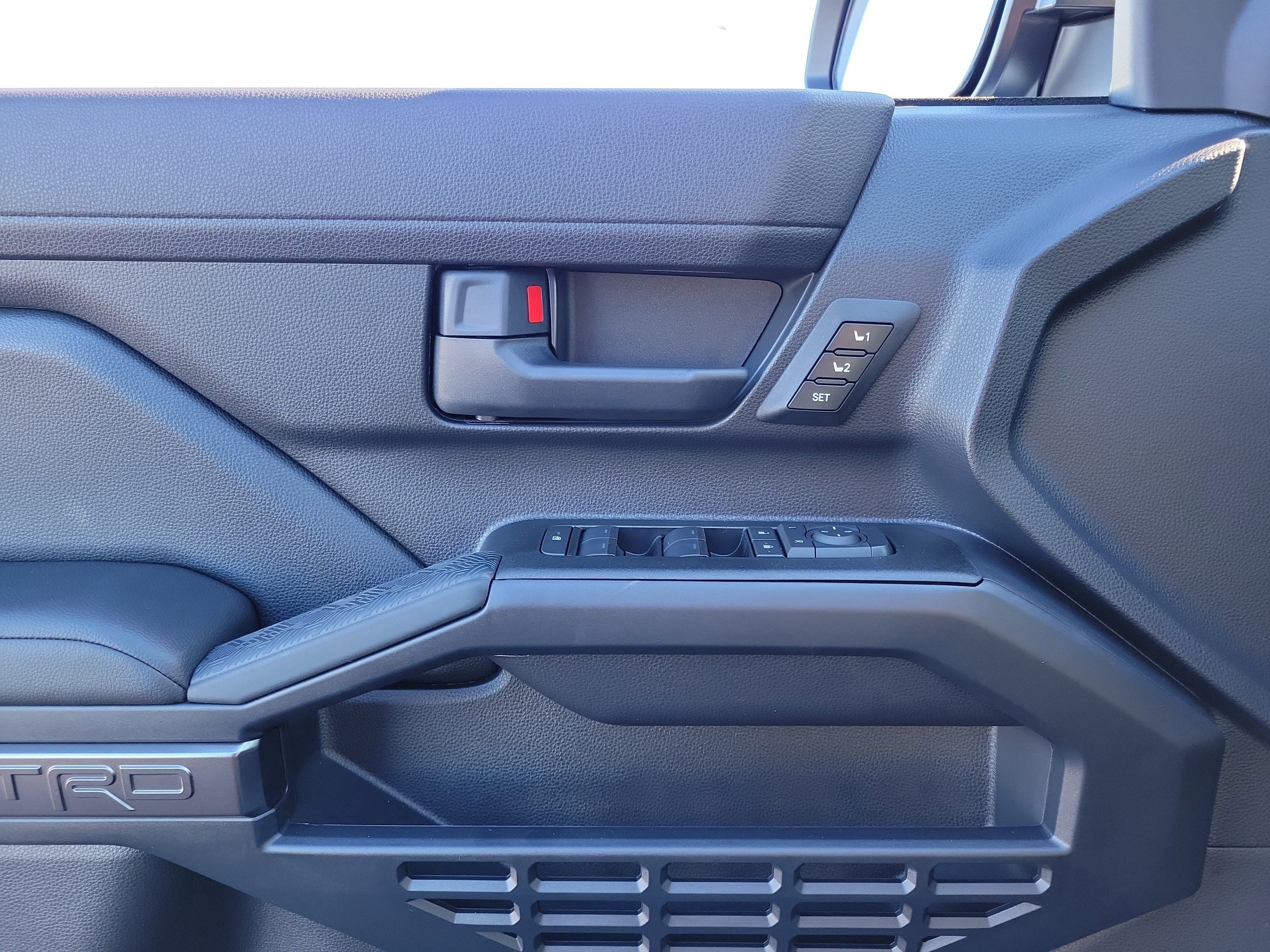 New 2025 Toyota 4Runner TRD Off-Road Premium image 17