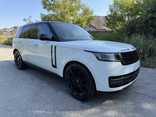 New 2025 Land Rover Range Rover Long Wheelbase SE image 4