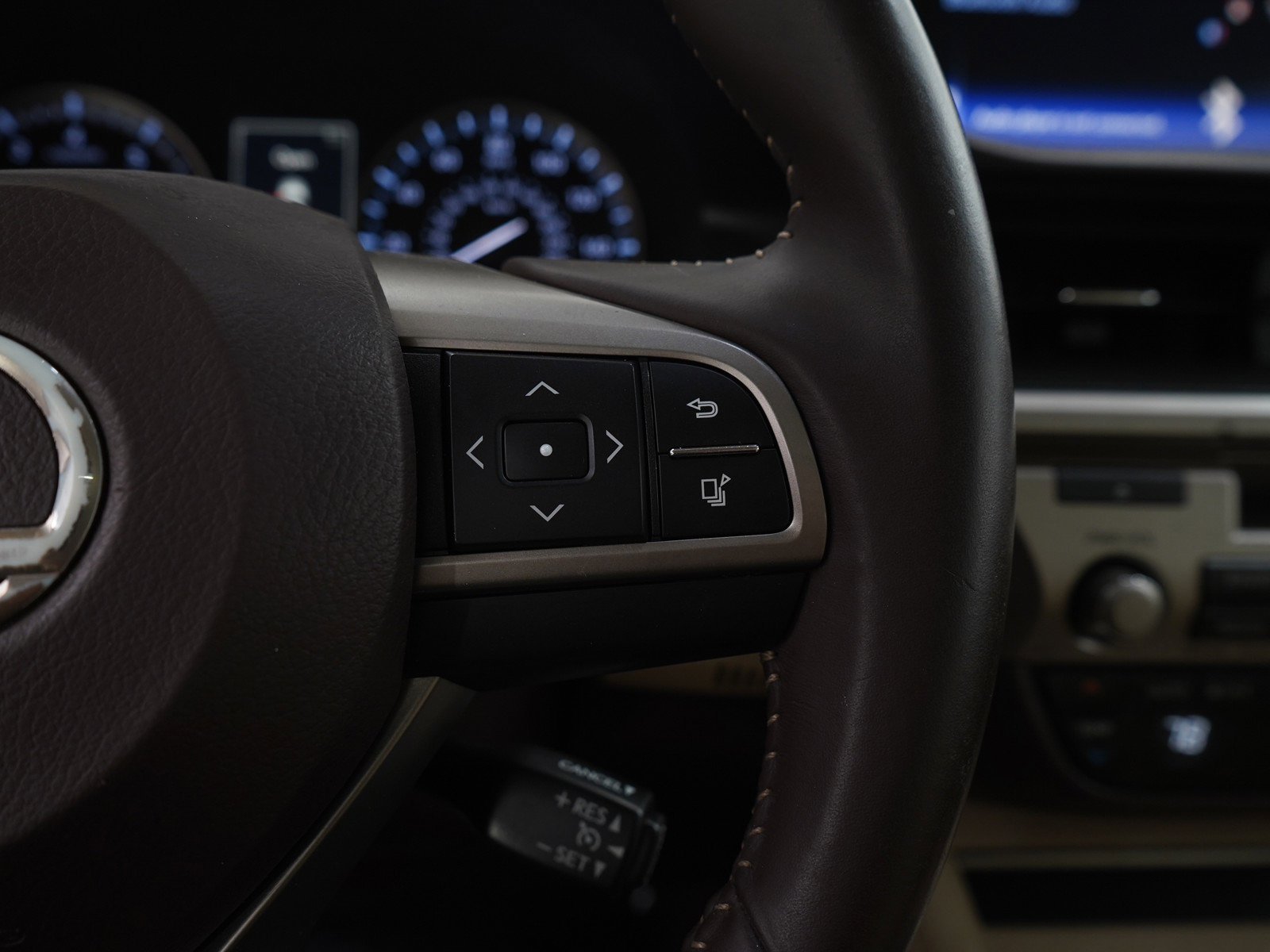 Used 2016 Lexus ES 350 w/ Accessory Package 2 FWD image 19