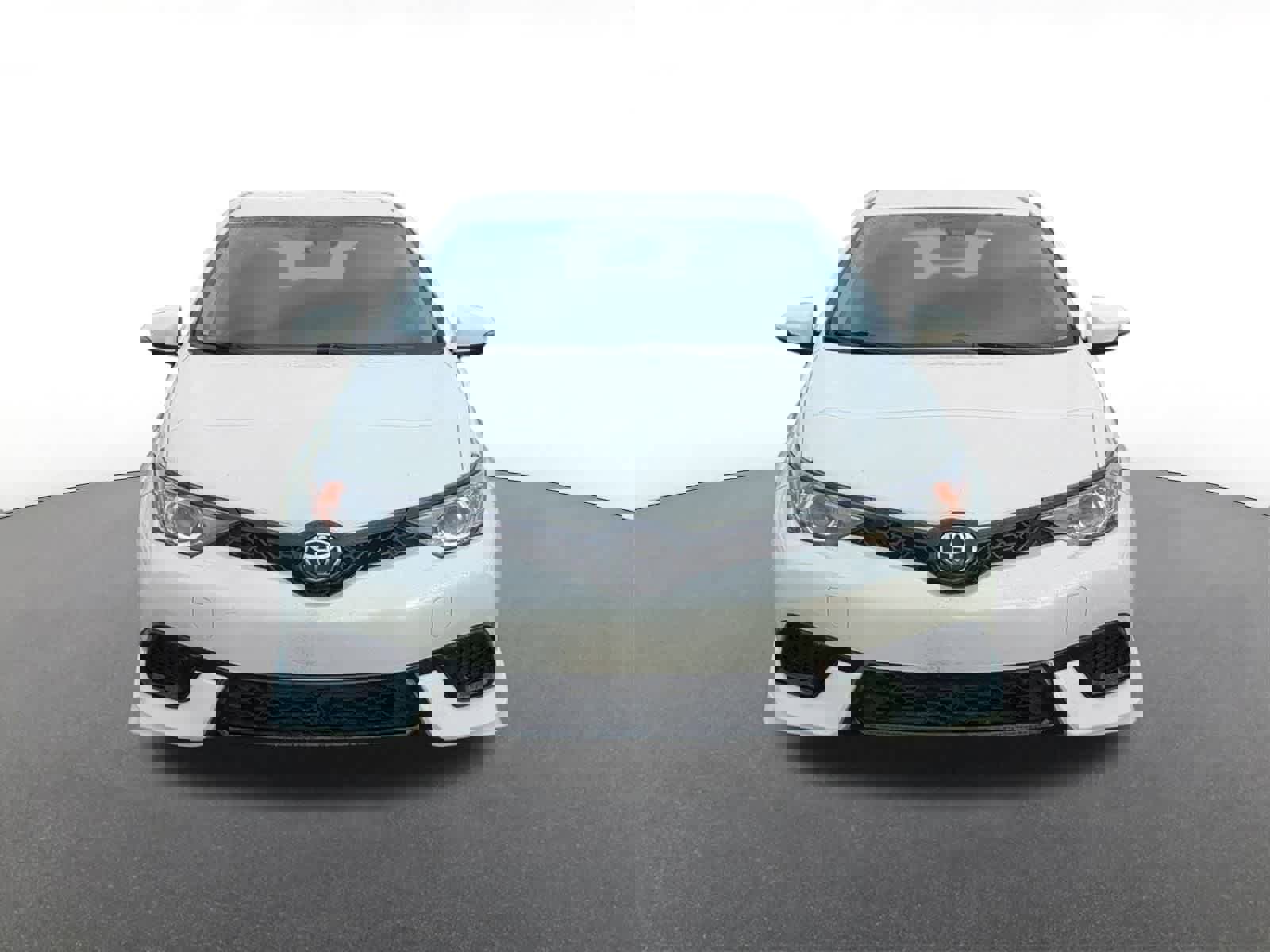 Used 2017 Toyota Corolla iM image 9