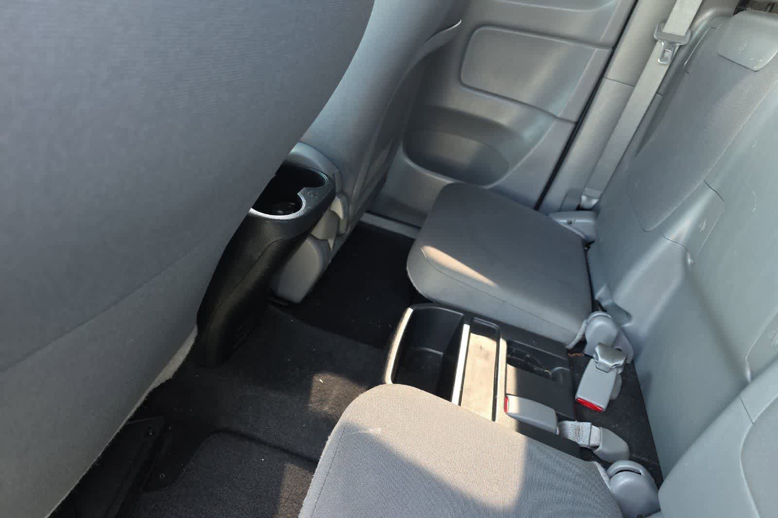 Used 2014 Toyota Tacoma PreRunner w/ SR5 Package RWD image 5