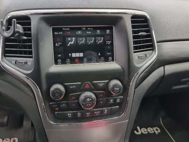 Used 2020 Jeep Grand Cherokee Laredo AWD/4WD image 7