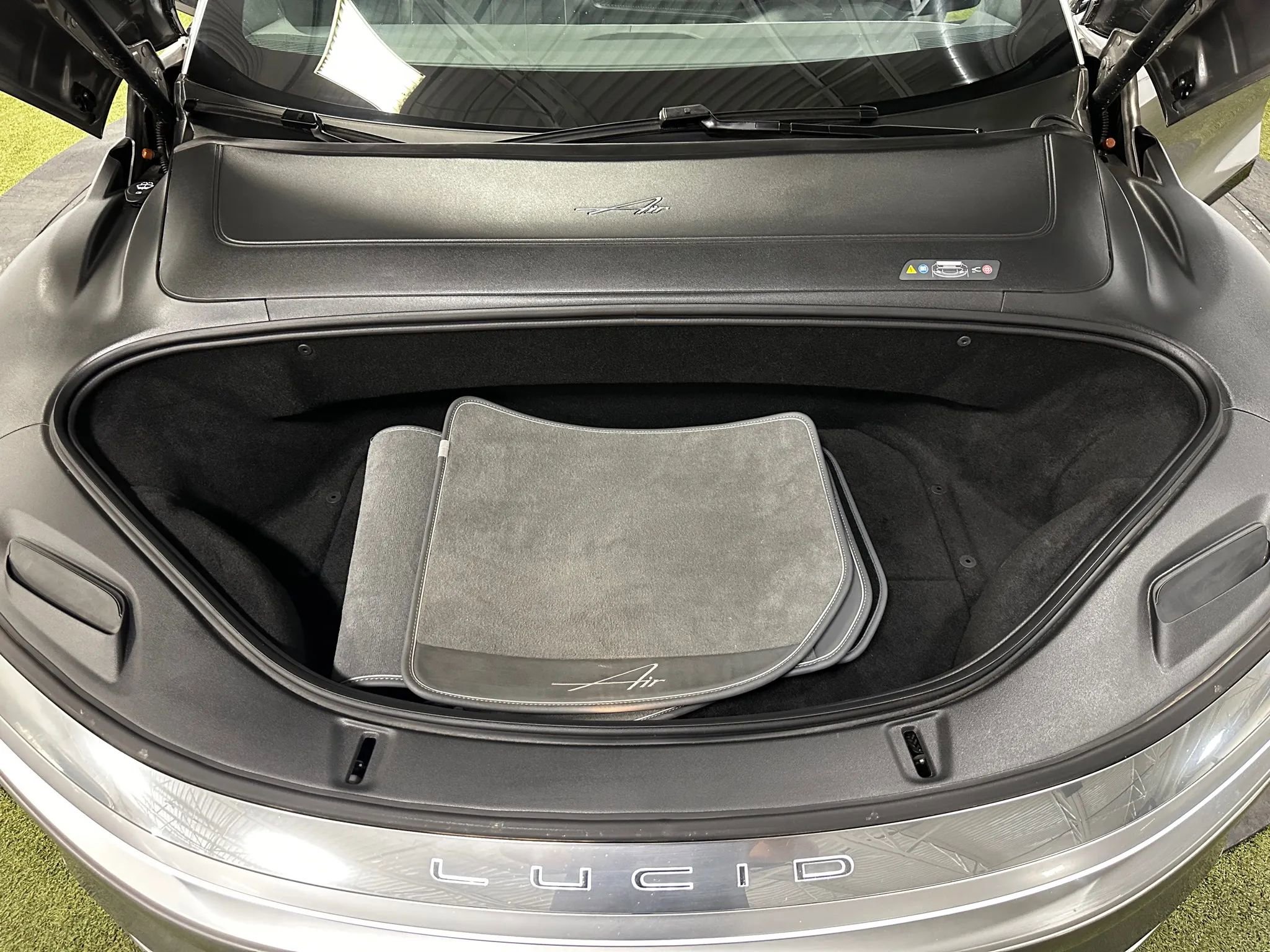 Used 2022 Lucid Air Grand Touring image 31