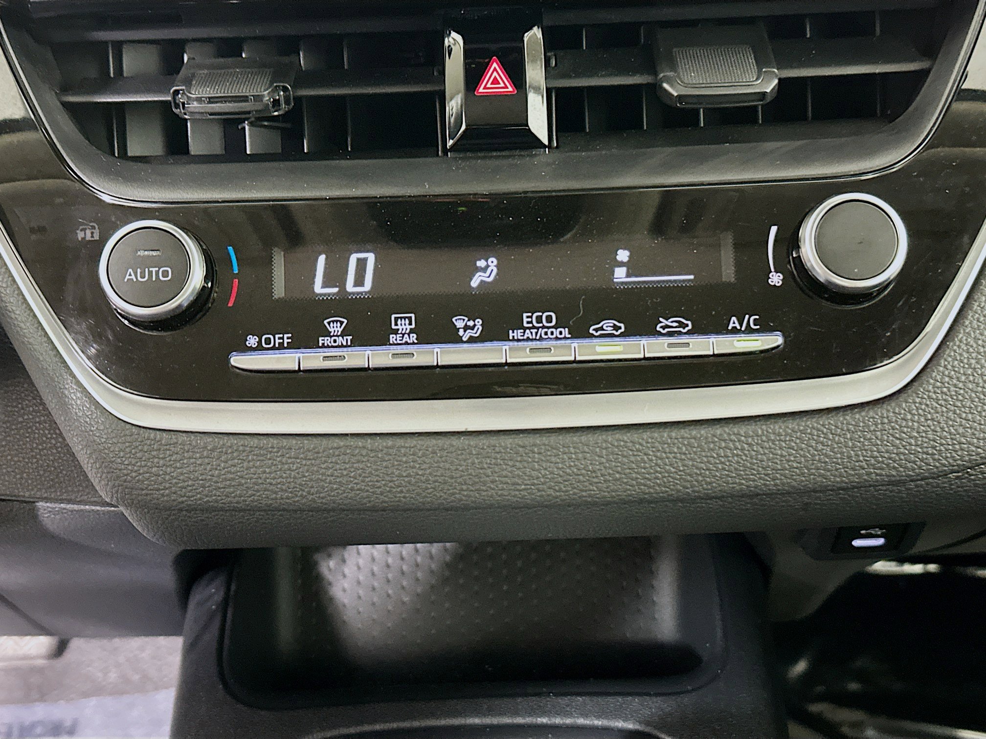 Used 2024 Toyota Corolla LE image 22