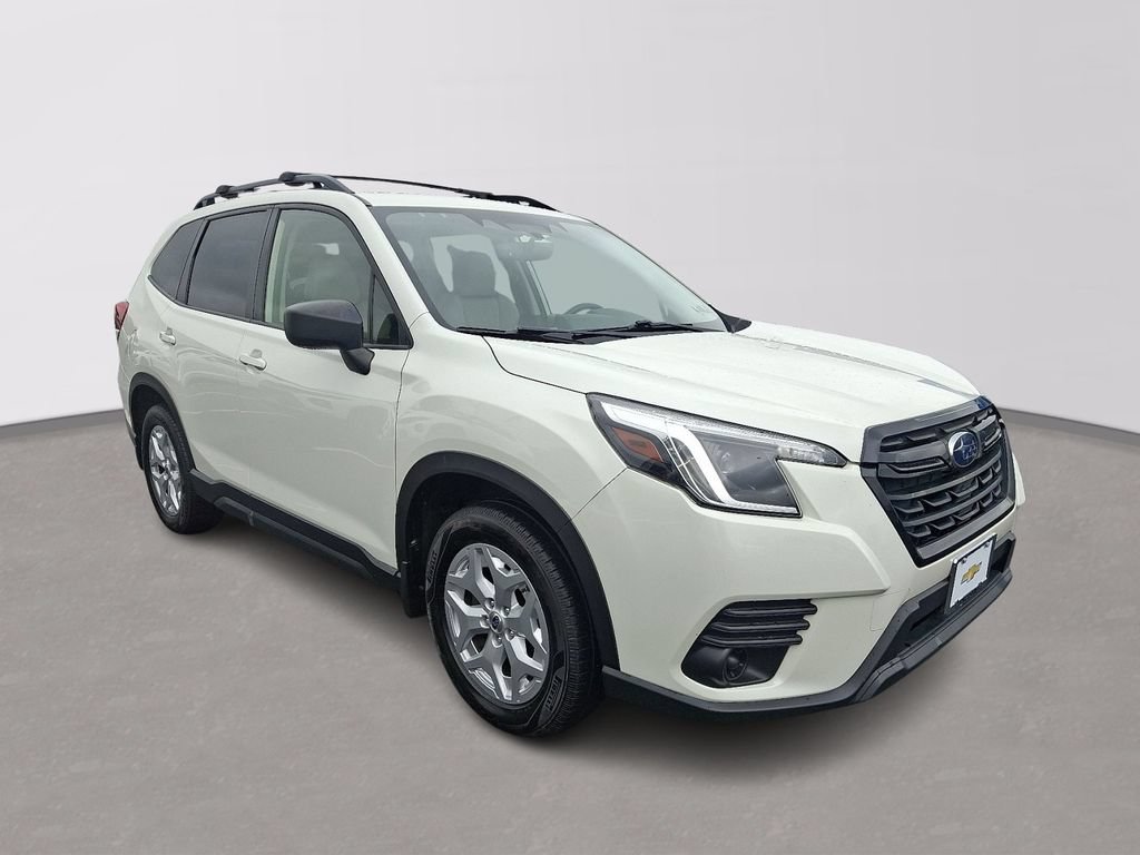 Used 2023 Subaru Forester AWD/4WD image 3