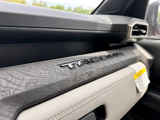 New 2026 Toyota Tacoma Limited AWD/4WD image 38